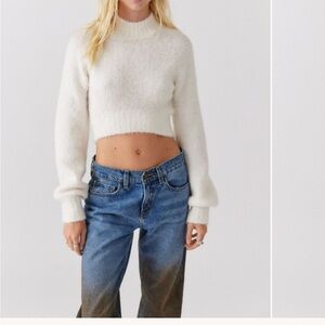 Avril cropped mock sweater